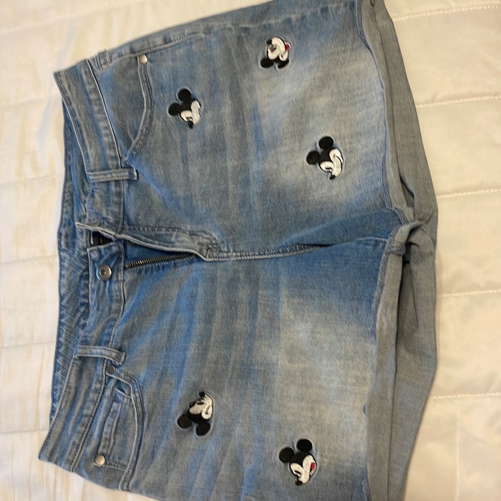 Torrie Mickey Mouse shorts